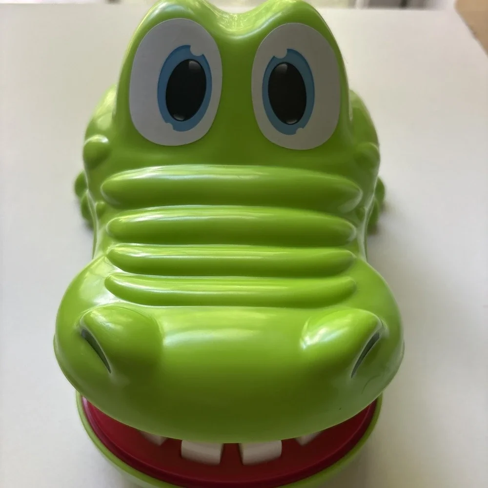 Vintage 1992 Milton Bradley Crocodile Dentist Game Travel Version Tested Works!